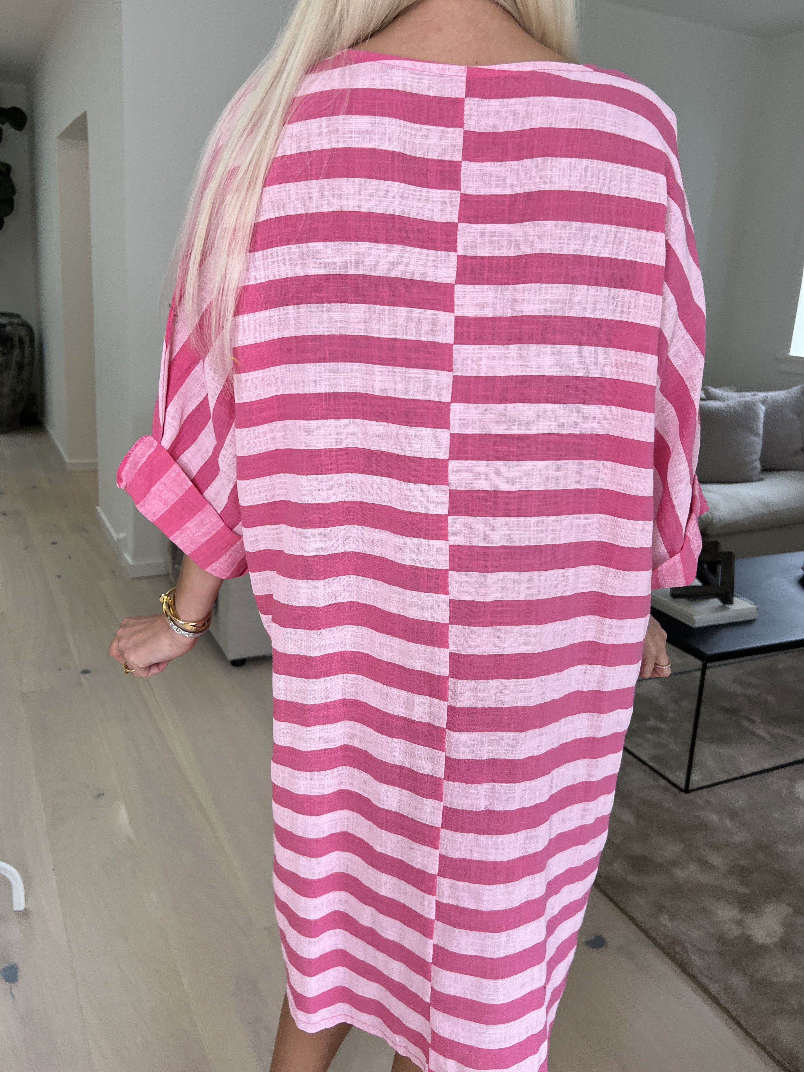 Claudine - Söt randig bomullsklänning